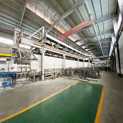 Besorgen 120TPD Hochfestigkeits-Flachglas-Produktionslinie für die Herstellung von Ultrabreiten-Glasblättern mit einer Breite von 4,2 m Online-Herstellung